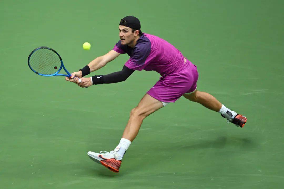 在门前形成 在门前形成