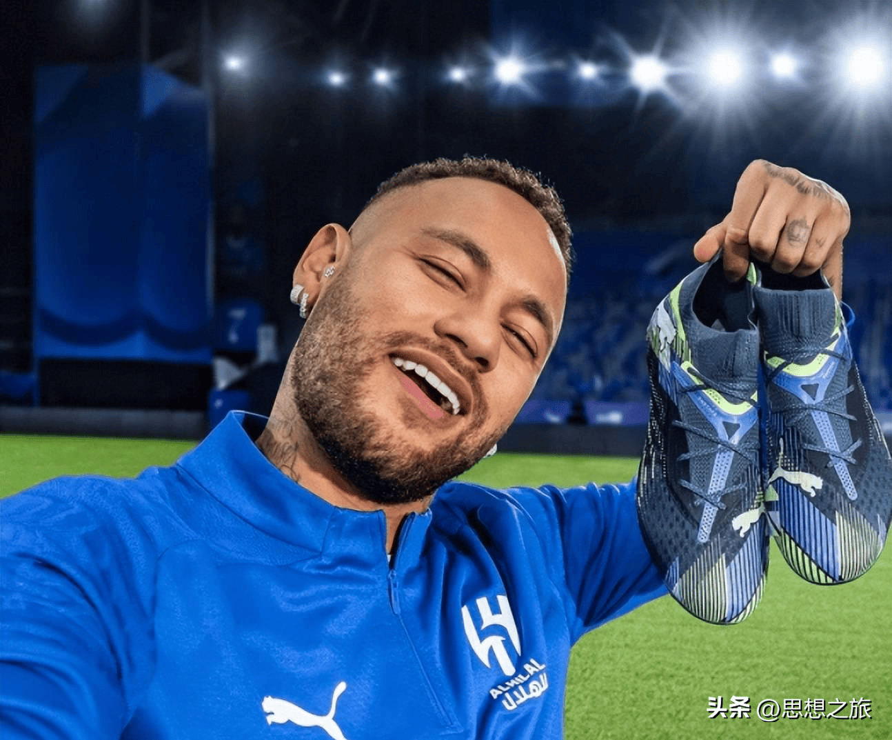 起了广泛讨 起了广泛讨